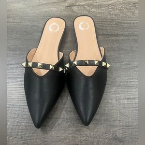 NEW!!! Journey Collection Footwear Flats